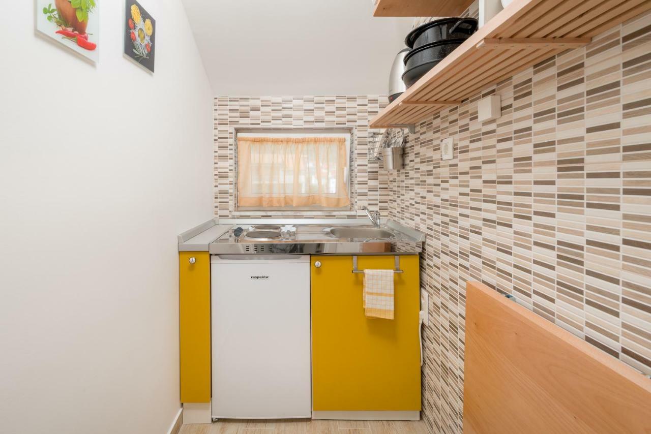 Apartments Kapo คาชเตลา ภายนอก รูปภาพ