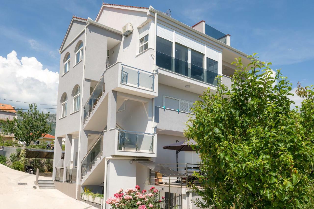 Apartments Kapo คาชเตลา ภายนอก รูปภาพ